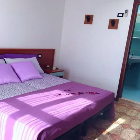 Elegant Near The Appartamento